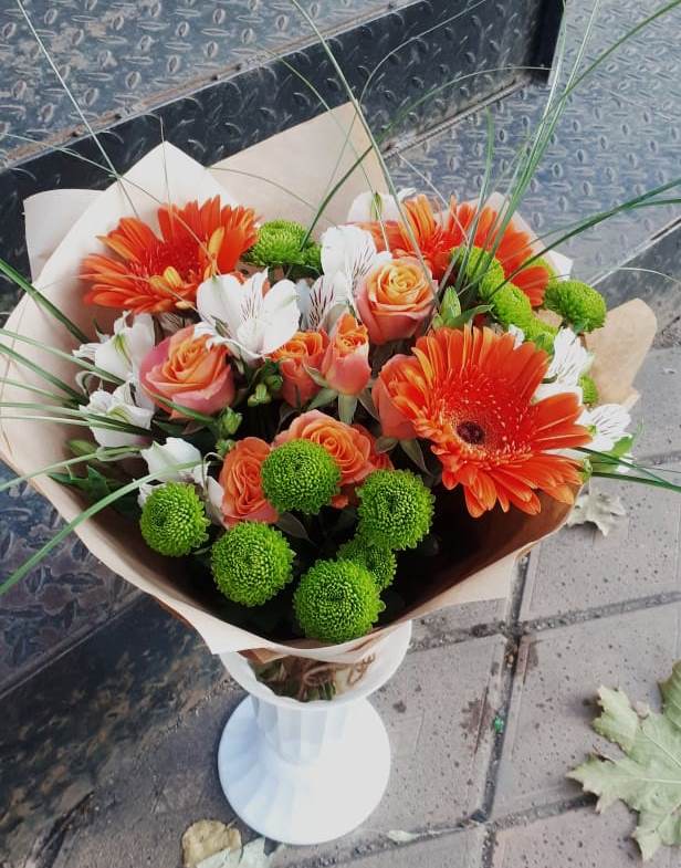 Букет цветов из: Герберы, Хризантемы, Альстромерии и Розы в Михайловка Башкортостан