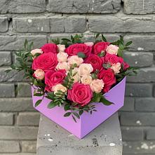 Цветочная композиция из Розы в коробке в Михайловка Башкортостан
