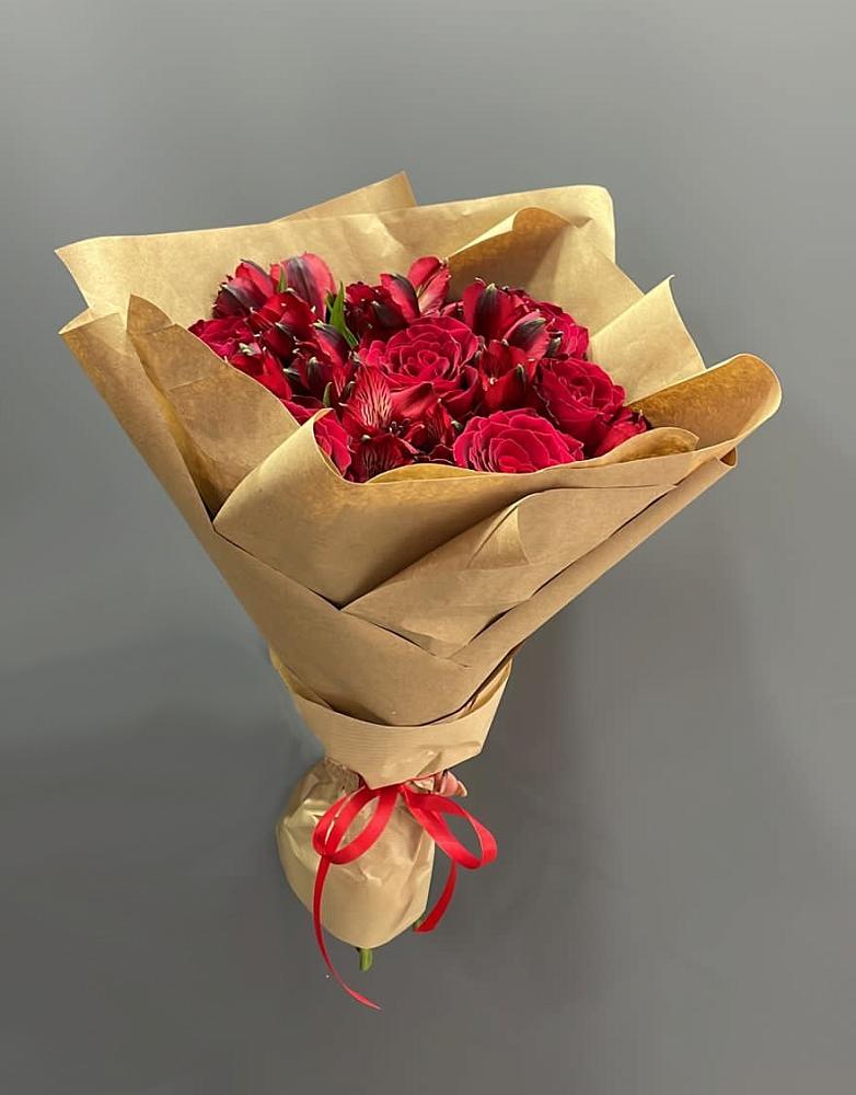 Букет цветов из: Альстромерии и Розы в Михайловка Башкортостан