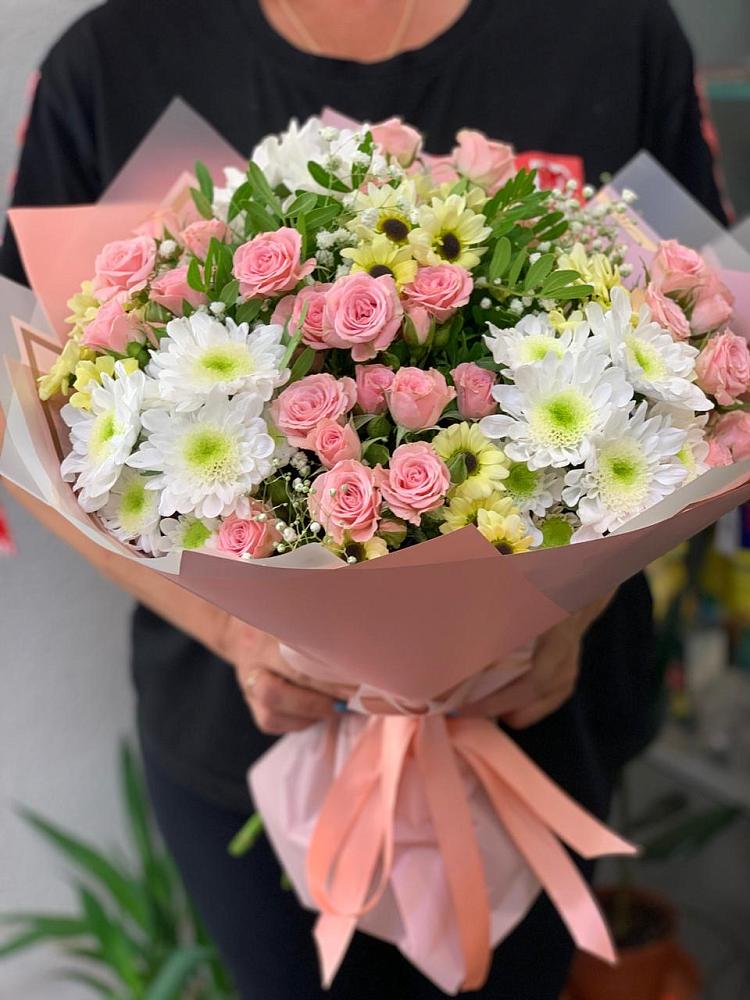Букет цветов из: Розы и Хризантемы в Михайловка Башкортостан