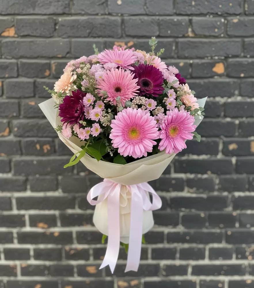 Букет цветов из: Герберы и Хризантемы в Михайловка Башкортостан