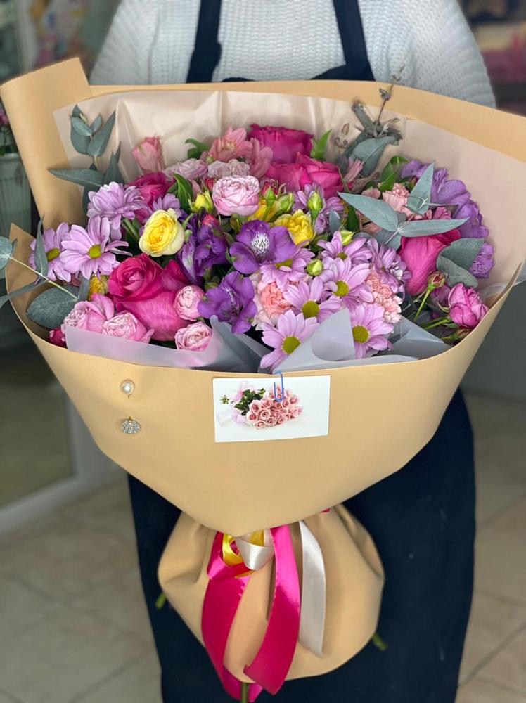 Букет цветов из: Хризантемы, Гвоздики и Альстромерии в Михайловка Башкортостан