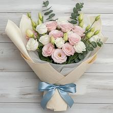 Букет цветов из:  Лизиантусы в Михайловка Башкортостан