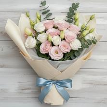 Букет цветов из:  Лизиантусы в Михайловка Башкортостан