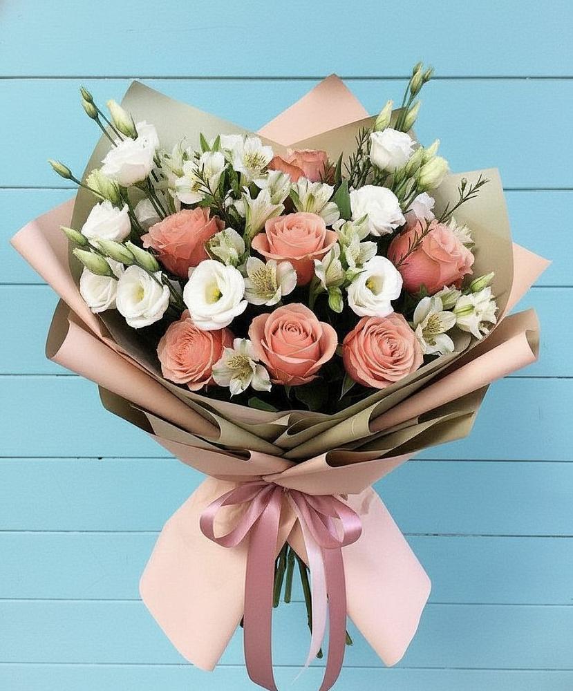 Букет цветов из: Розы, Альстромерии и Лизиантусы в Михайловка Башкортостан