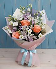 Букет цветов из:  Лизиантусы, Розы, Альстромерии и Гипсофила в Михайловка Башкортостан