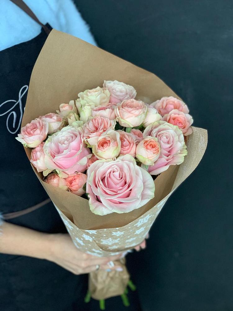 Букет цветов из: Хризантемы и Розы в Михайловка Башкортостан