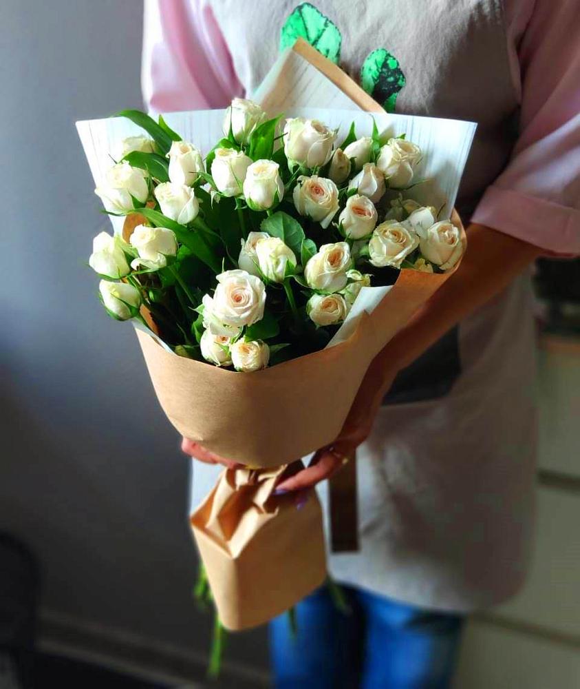 Букет цветов из: Розы в Михайловка Башкортостан