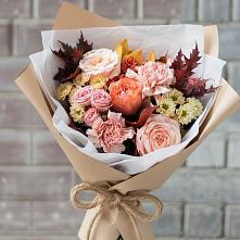 Букет цветов из:  Гвоздики, Хризантемы и Розы в Михайловка Башкортостан