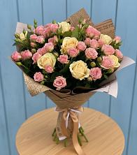 Букет цветов из:  Розы в Михайловка Башкортостан