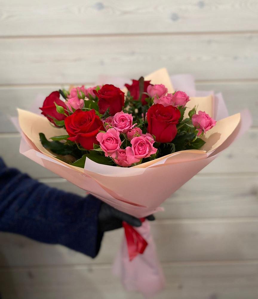 Букет цветов из: Розы в Михайловка Башкортостан