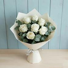 Букет Белые розы в Эвкалипте в Михайловка Башкортостан