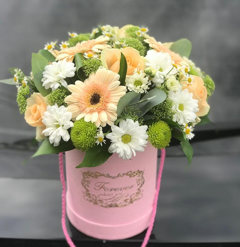 Цветочная композиция из Розы, Герберы и Хризантемы в шляпной коробке в Михайловка Башкортостан