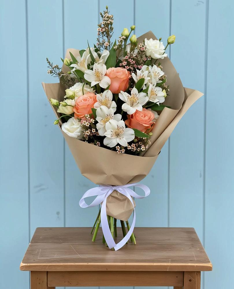 Букет цветов из: Альстромерии, Лизиантусы, Розы и Хризантемы в Михайловка Башкортостан